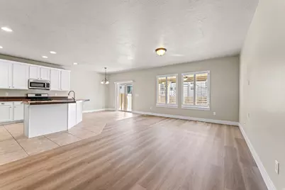 1587 W 430 N, Lindon, UT 84042 - Photo 4