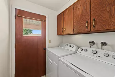 1390 W Marinwood Ave S, Taylorsville, UT 84123 - Photo 18