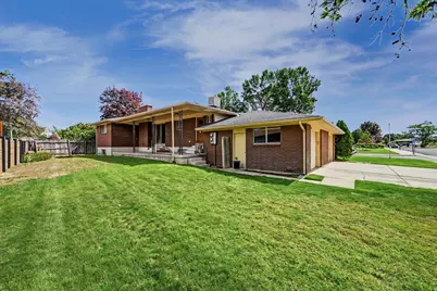 1390 W Marinwood Ave S, Taylorsville, UT 84123 - Photo 40