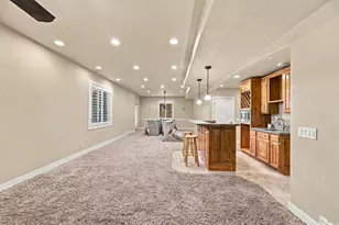 1724 E Ellerbeck Ln, Draper, UT 84020 - Photo 48