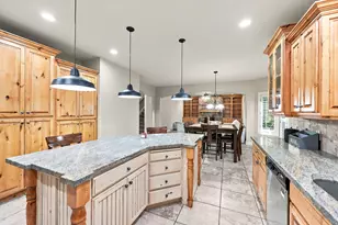 1724 E Ellerbeck Ln, Draper, UT 84020 - Photo 34