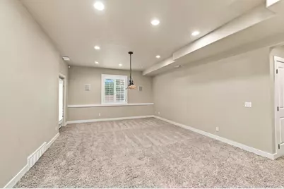 1724 E Ellerbeck Ln, Draper, UT 84020 - Photo 52