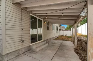 6672 S Leichen Ct W, West Jordan, UT 84084 - Photo 18
