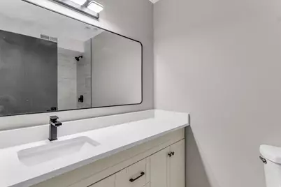 2194 N 220 E, Provo, UT 84604 - Photo 10