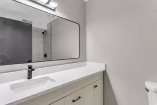 2194 N 220 E, Provo, UT 84604 - Photo 10