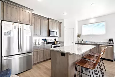2233 S Beachcomber Ln, Garden City, UT 84028 - Photo 8
