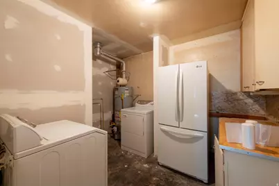 5146 S 4660 W, Kearns, UT 84118 - Photo 14