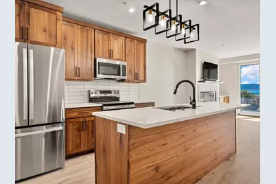 35 E 150 S #D202, Garden City, UT 84028 - Photo 4