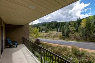 435 N Aspen Dr, Park City, UT 84098 - Photo 4