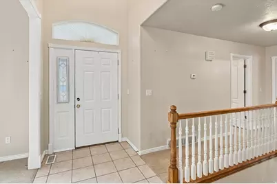 939 S Wind River Way W, Kaysville, UT 84037 - Photo 4