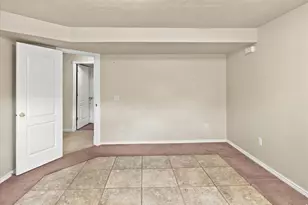 939 S Wind River Way W, Kaysville, UT 84037 - Photo 30