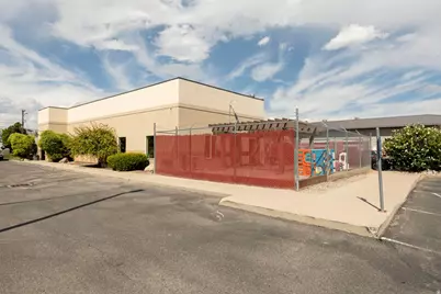 5951 S Stratler St, Murray, UT 84107 - Photo 4