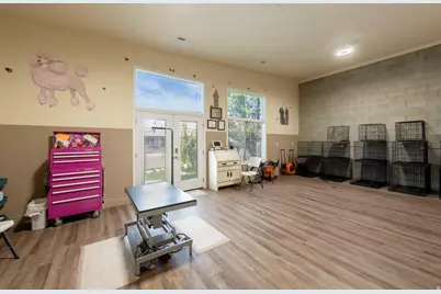 5951 S Stratler St, Murray, UT 84107 - Photo 8