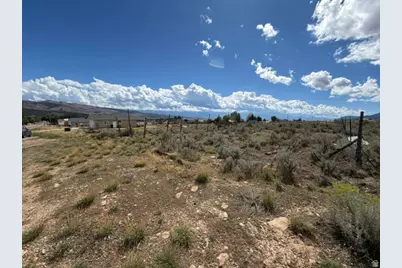 887 W 300 N #19, Fountain Green, UT 84632 - Photo 14
