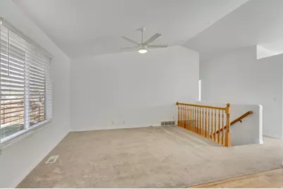 11250 S Crescent Vista Ln E, Sandy, UT 84070 - Photo 12