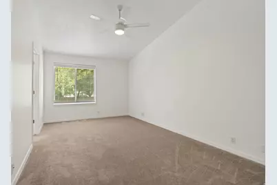 11250 S Crescent Vista Ln E, Sandy, UT 84070 - Photo 16