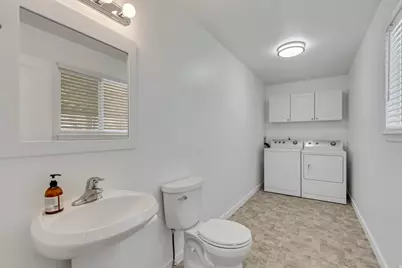 11250 S Crescent Vista Ln E, Sandy, UT 84070 - Photo 24