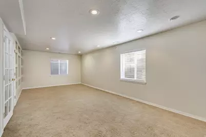 11250 S Crescent Vista Ln E, Sandy, UT 84070 - Photo 30