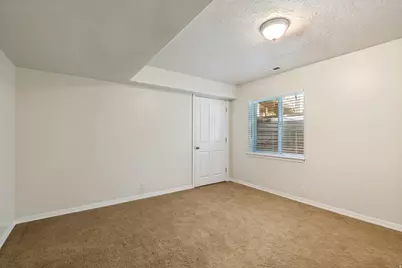 11250 S Crescent Vista Ln E, Sandy, UT 84070 - Photo 32