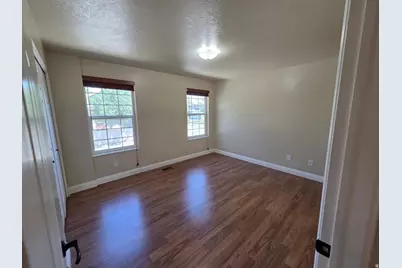 830 E Gatewood Dr S, Sandy, UT 84094 - Photo 14