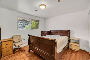1261 E Chevy Chase Dr S, Salt Lake City, UT 84117 - Photo 10
