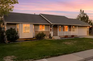 49 N 1300 E, Pleasant Grove, UT 84062 - Photo 2