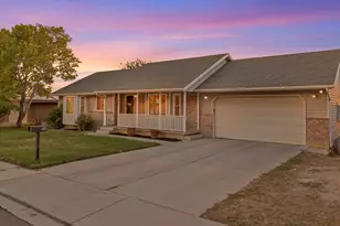 49 N 1300 E, Pleasant Grove, UT 84062 - Photo 4