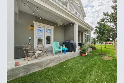 9256 S Ashbourne Dr, Sandy, UT 84094 - Photo 4