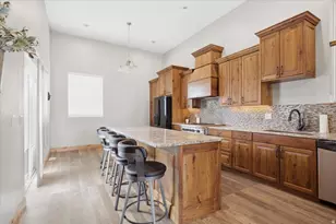 4461 S 1600 W, Roy, UT 84067 - Photo 4