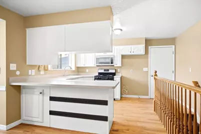 1833 N 1450 W, Layton, UT 84041 - Photo 10