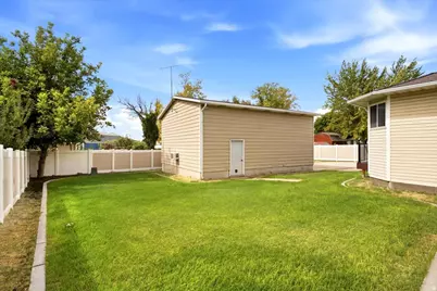 1833 N 1450 W, Layton, UT 84041 - Photo 32