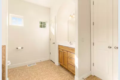 664 S Silver Leaf Dr, Mapleton, UT 84664 - Photo 16