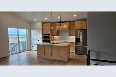 386 E Broderick Way #145, Grantsville, UT 84074 - Photo 2