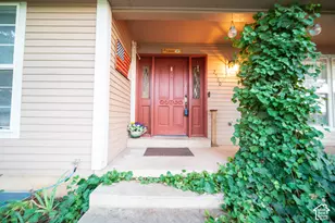2580 E Country Oaks Dr, Layton, UT 84040 - Photo 2