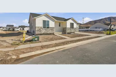 2363 E Sunflower Dr #446, Eagle Mountain, UT 84005 - Photo 2