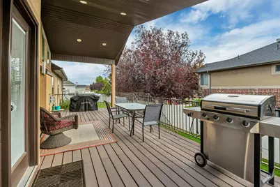 2638 S 3075 W, West Haven, UT 84401 - Photo 34