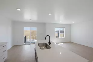 895 E Edinburgh Ave, Lehi, UT 84048 - Photo 12