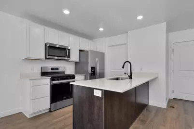 4276 N Gairloch Ln #1449, Lehi, UT 84048 - Photo 8