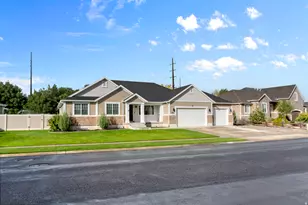 886 S River Ridge Ln, Spanish Fork, UT 84660 - Photo 2