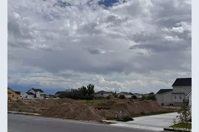 3685 W 2110 S #109, Syracuse, UT 84075 - Photo 2