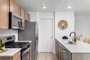 4272 N Gairloch Ln, Lehi, UT 84048 - Photo 6