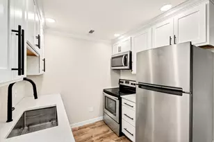 875 E Arrowhead Ln S, Murray, UT 84107 - Photo 10