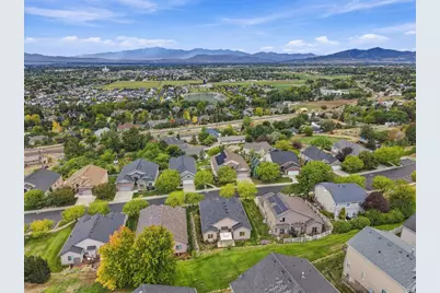 9138 N Renaissance Dr, Cedar Hills, UT 84062 - Photo 38