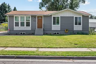 564 Swenson Ave, Springville, UT 84663 - Photo 2