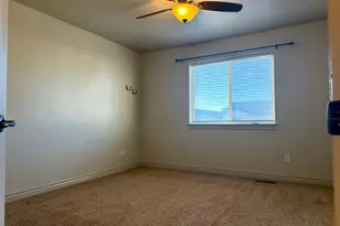 147 E 500 N, Roosevelt, UT 84066 - Photo 8