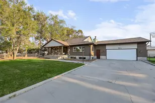 544 E Clark St, Grantsville, UT 84029 - Photo 1