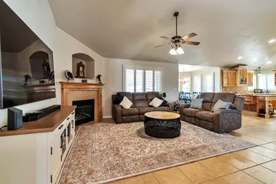 9044 S Pine Laurel Ln W, West Jordan, UT 84081 - Photo 12