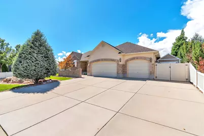 9044 S Pine Laurel Ln W, West Jordan, UT 84081 - Photo 2