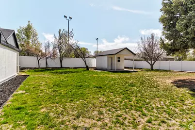 8560 S 700 E, Sandy, UT 84070 - Photo 22
