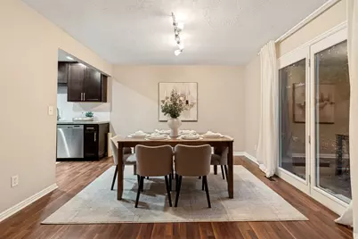 8188 S Clover Spring Ln E, Salt Lake City, UT 84121 - Photo 4